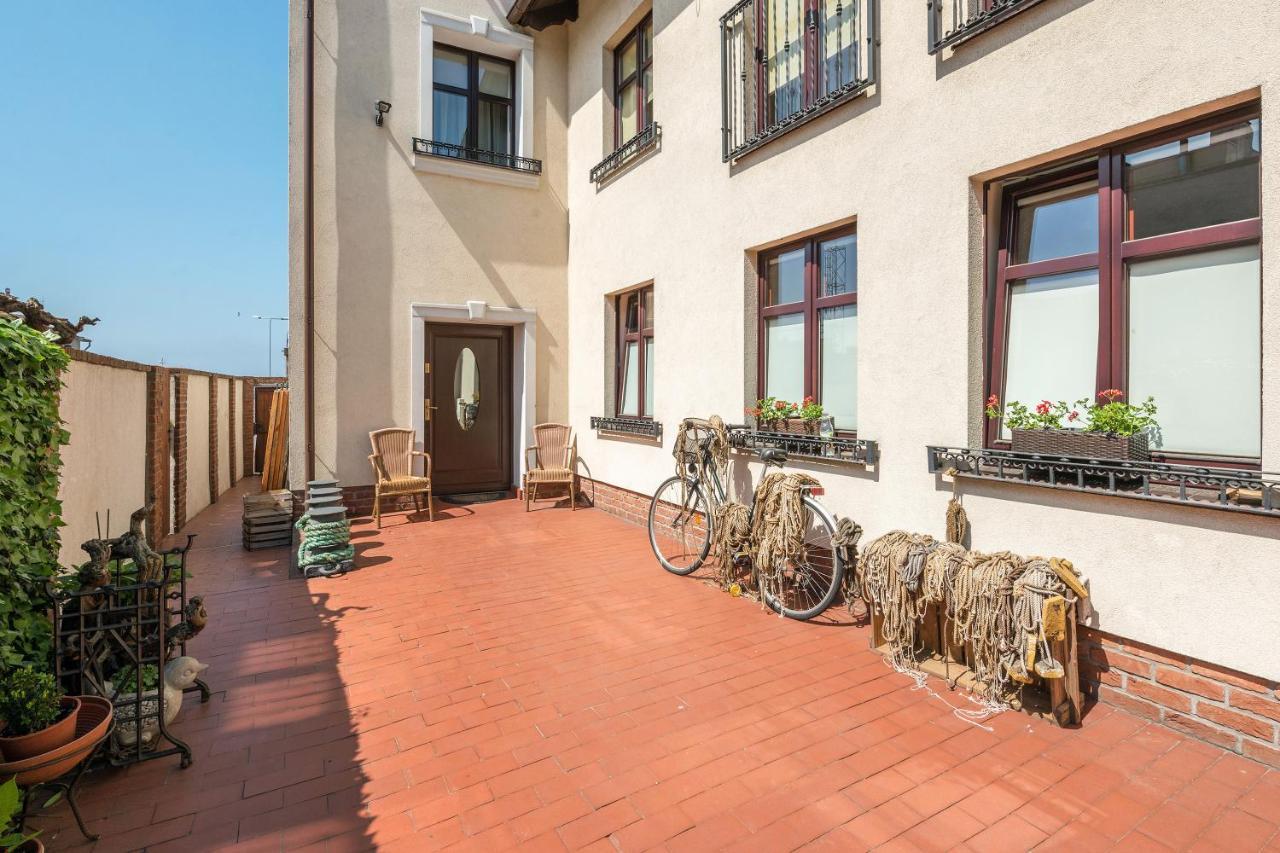 Villa & Restaurant Admiral Nelson Hel Dış mekan fotoğraf