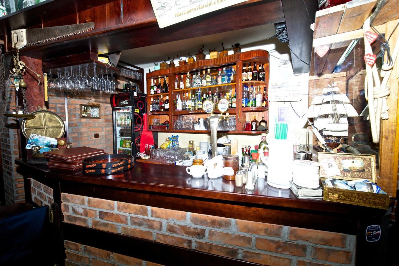 Villa & Restaurant Admiral Nelson Hel Dış mekan fotoğraf
