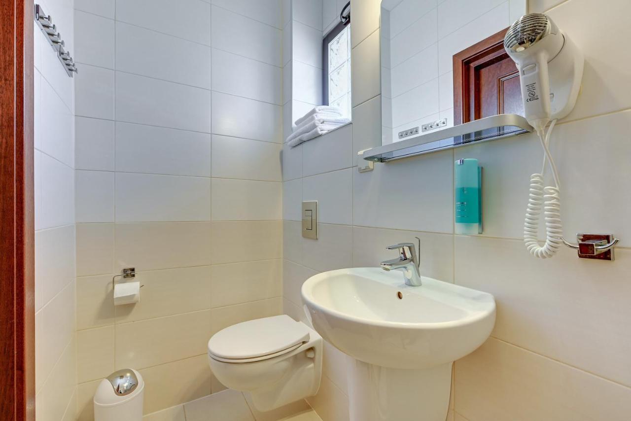 Villa & Restaurant Admiral Nelson Hel Dış mekan fotoğraf