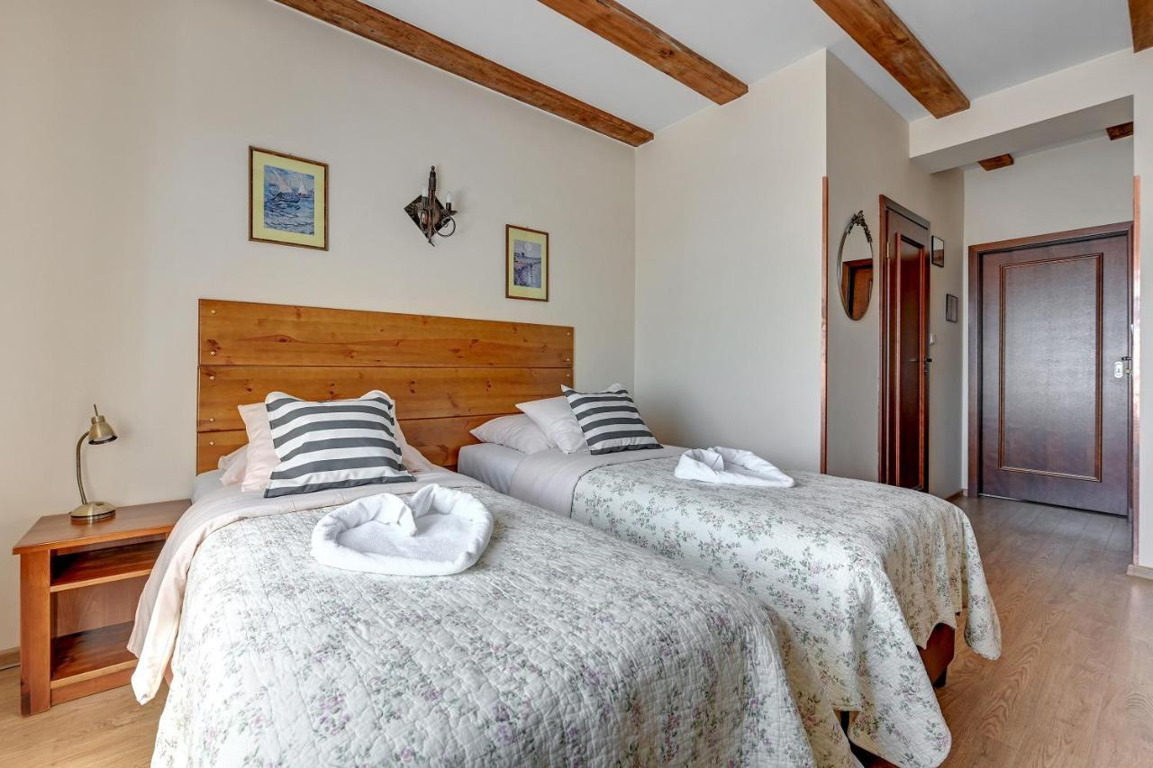 Villa & Restaurant Admiral Nelson Hel Dış mekan fotoğraf