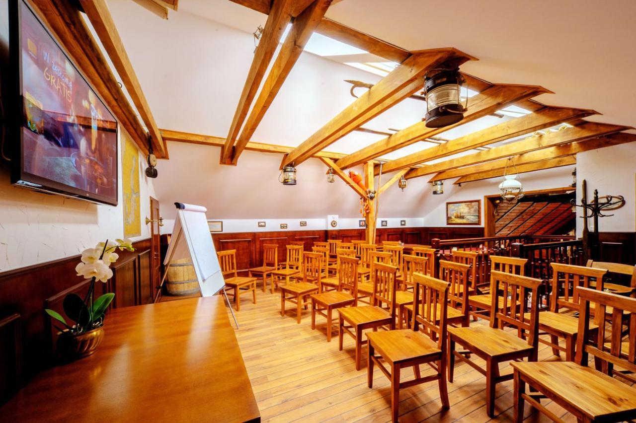 Villa & Restaurant Admiral Nelson Hel Dış mekan fotoğraf