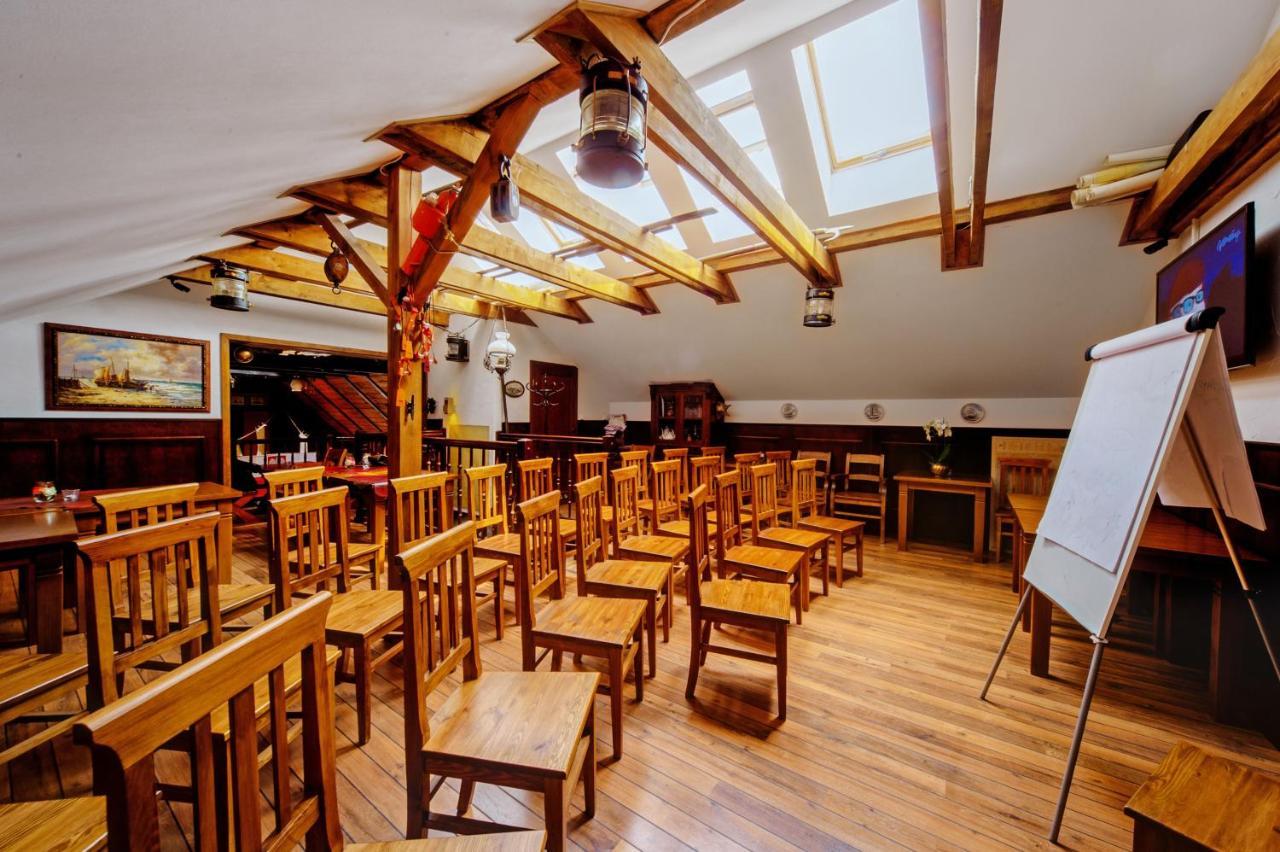 Villa & Restaurant Admiral Nelson Hel Dış mekan fotoğraf