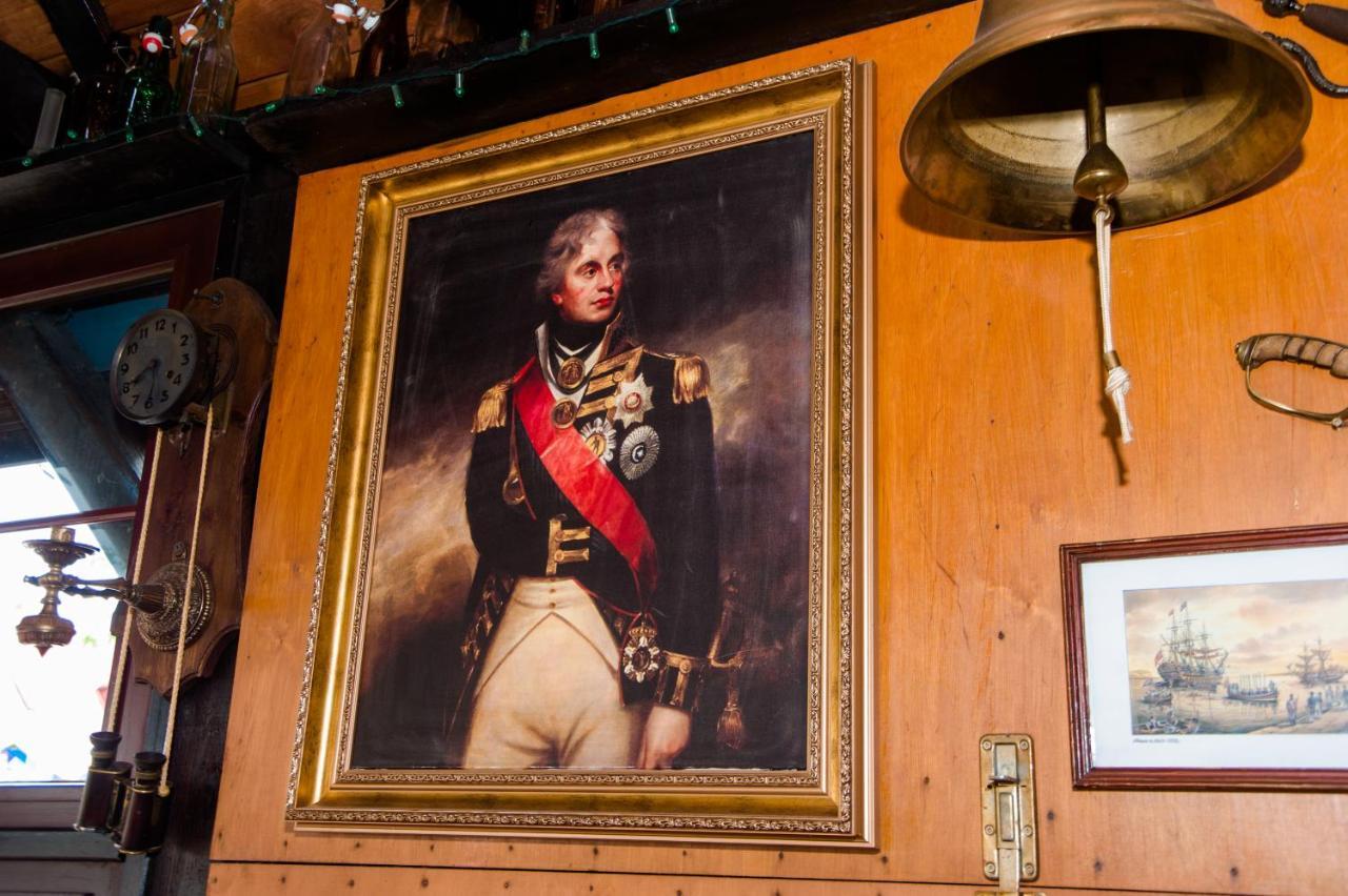 Villa & Restaurant Admiral Nelson Hel Dış mekan fotoğraf