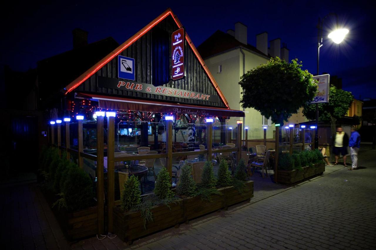 Villa & Restaurant Admiral Nelson Hel Dış mekan fotoğraf