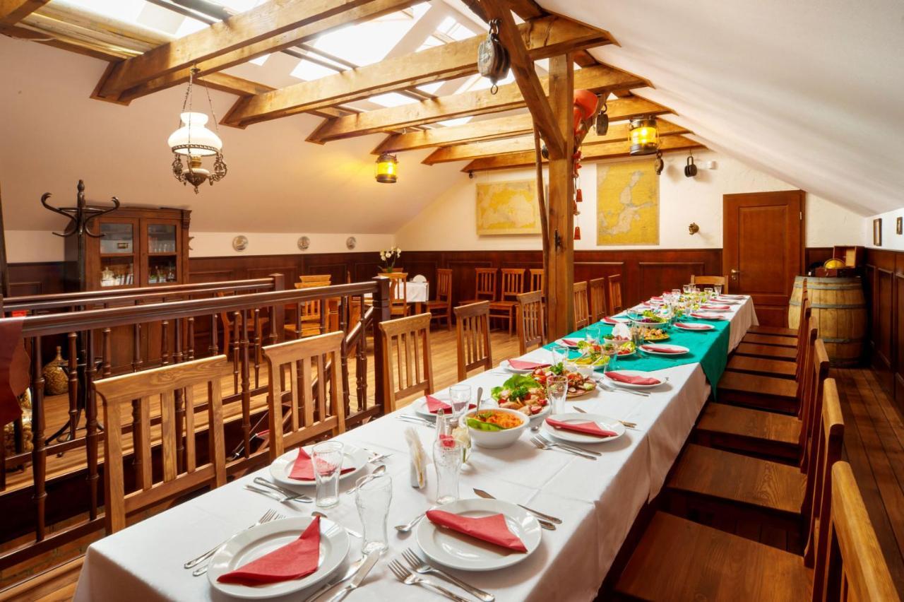 Villa & Restaurant Admiral Nelson Hel Dış mekan fotoğraf